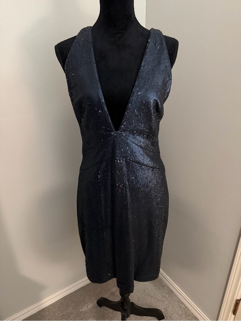 Halston Heritage Deep Slate Blue Sequin Deep V Front Dress, size 10 EUC